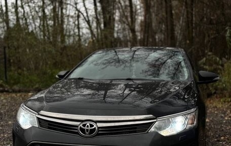 Toyota Camry, 2015 год, 2 600 000 рублей, 2 фотография