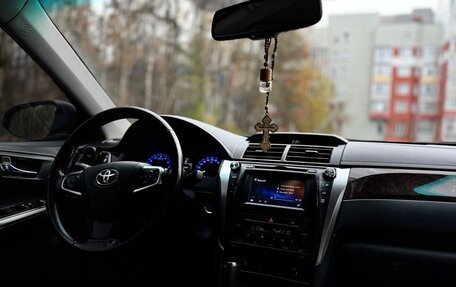 Toyota Camry, 2015 год, 2 600 000 рублей, 8 фотография