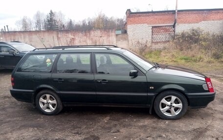 Volkswagen Passat B4, 1996 год, 500 000 рублей, 2 фотография