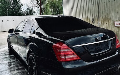 Mercedes-Benz S-Класс, 2007 год, 850 000 рублей, 3 фотография