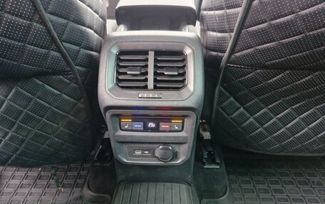 Volkswagen Tiguan II, 2021 год, 3 700 000 рублей, 29 фотография