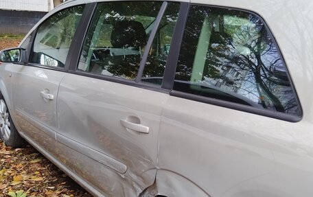 Opel Zafira B, 2006 год, 350 000 рублей, 5 фотография