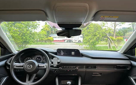 Mazda 3, 2022 год, 1 180 000 рублей, 14 фотография