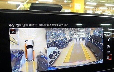 Mercedes-Benz GLS, 2023 год, 9 318 000 рублей, 14 фотография