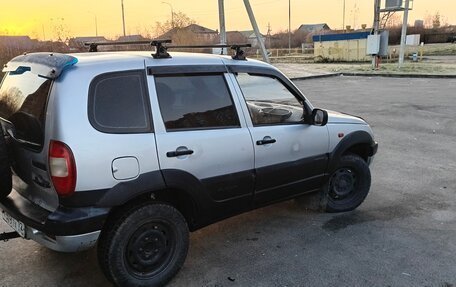 Chevrolet Niva I рестайлинг, 2006 год, 235 000 рублей, 2 фотография