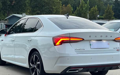 Skoda Octavia IV, 2022 год, 1 920 000 рублей, 6 фотография