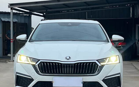 Skoda Octavia IV, 2022 год, 1 920 000 рублей, 4 фотография