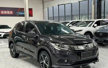 Honda Vezel, 2022 год, 1 275 000 рублей, 3 фотография