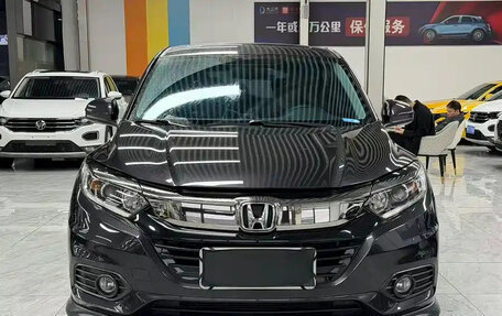Honda Vezel, 2022 год, 1 275 000 рублей, 2 фотография