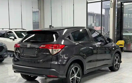 Honda Vezel, 2022 год, 1 275 000 рублей, 6 фотография