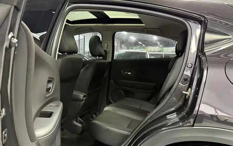 Honda Vezel, 2022 год, 1 275 000 рублей, 12 фотография