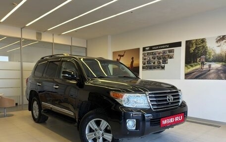 Toyota Land Cruiser 200, 2012 год, 3 300 000 рублей, 4 фотография