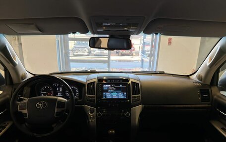 Toyota Land Cruiser 200, 2012 год, 3 300 000 рублей, 13 фотография