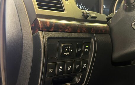 Toyota Land Cruiser 200, 2012 год, 3 300 000 рублей, 10 фотография