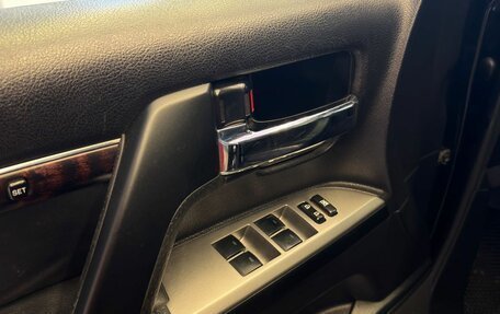 Toyota Land Cruiser 200, 2012 год, 3 300 000 рублей, 11 фотография