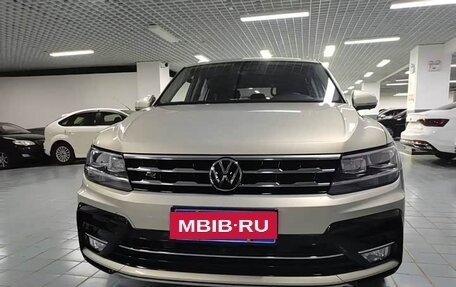 Volkswagen Tiguan II, 2022 год, 2 986 000 рублей, 2 фотография