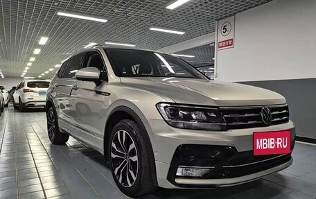 Volkswagen Tiguan II, 2022 год, 2 986 000 рублей, 3 фотография