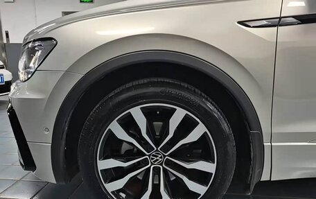 Volkswagen Tiguan II, 2022 год, 2 986 000 рублей, 17 фотография