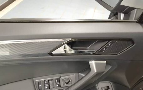 Volkswagen Tiguan II, 2022 год, 2 986 000 рублей, 14 фотография