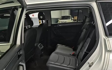 Volkswagen Tiguan II, 2022 год, 2 986 000 рублей, 11 фотография