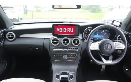 Mercedes-Benz C-Класс, 2018 год, 1 834 555 рублей, 10 фотография