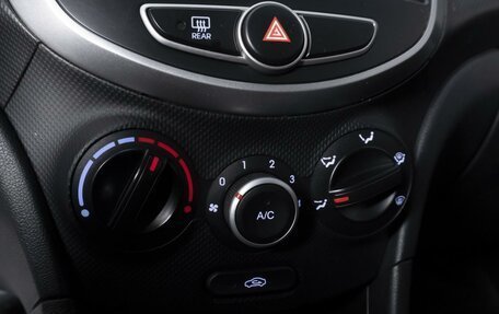 Hyundai Solaris II рестайлинг, 2014 год, 899 000 рублей, 14 фотография