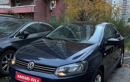 Volkswagen Polo VI (EU Market), 2011 год, 620 000 рублей, 1 фотография