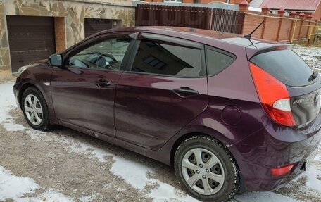 Hyundai Solaris II рестайлинг, 2011 год, 600 000 рублей, 1 фотография