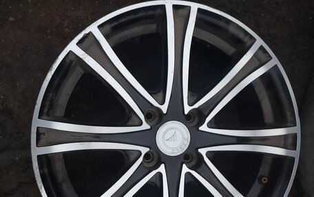 Geely MK Cross I, 2011 год, 250 000 рублей, 29 фотография