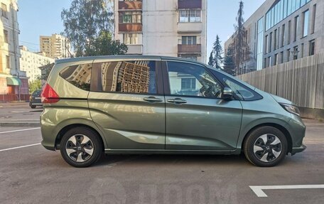 Honda Freed II, 2024 год, 2 277 000 рублей, 3 фотография