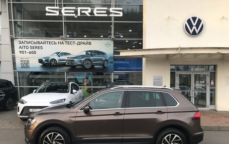 Volkswagen Tiguan II, 2018 год, 2 490 000 рублей, 1 фотография