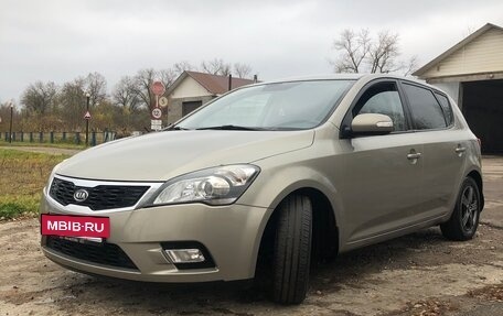 KIA cee'd I рестайлинг, 2010 год, 800 000 рублей, 2 фотография
