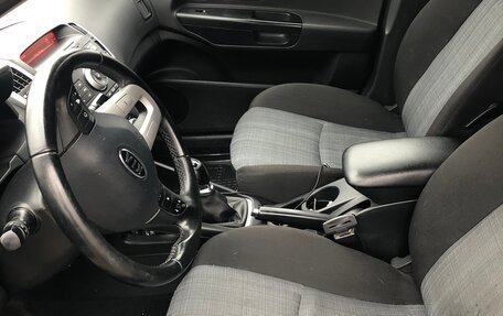 KIA cee'd I рестайлинг, 2010 год, 800 000 рублей, 17 фотография