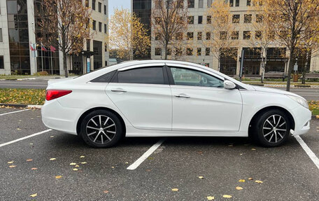Hyundai Sonata VI, 2010 год, 1 100 000 рублей, 3 фотография