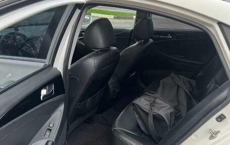 Hyundai Sonata VI, 2010 год, 1 100 000 рублей, 17 фотография