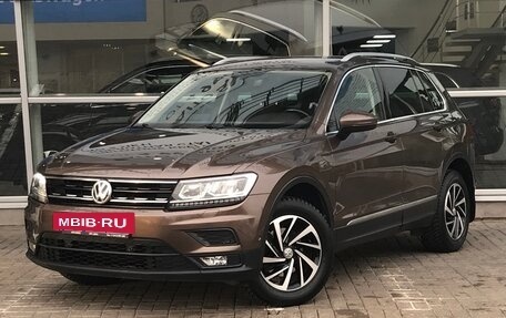 Volkswagen Tiguan II, 2018 год, 2 490 000 рублей, 2 фотография