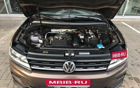 Volkswagen Tiguan II, 2018 год, 2 490 000 рублей, 15 фотография