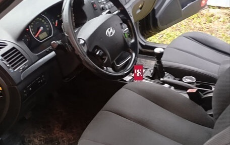 Hyundai Sonata VI, 2006 год, 539 000 рублей, 8 фотография