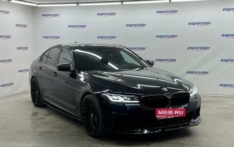 BMW 5 серия, 2022 год, 6 064 400 рублей, 2 фотография