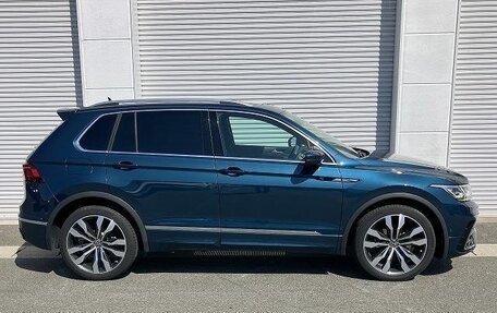 Volkswagen Tiguan II, 2021 год, 1 970 007 рублей, 4 фотография