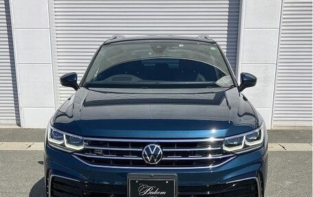 Volkswagen Tiguan II, 2021 год, 1 970 007 рублей, 2 фотография