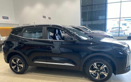 Chery Tiggo 4 I рестайлинг, 2025 год, 2 220 000 рублей, 5 фотография