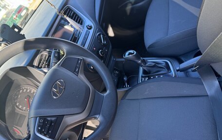 Hyundai Solaris II рестайлинг, 2017 год, 1 170 000 рублей, 3 фотография