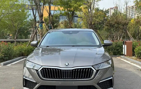 Skoda Octavia IV, 2022 год, 1 530 000 рублей, 2 фотография