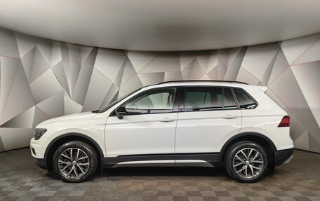Volkswagen Tiguan II, 2019 год, 2 298 000 рублей, 5 фотография