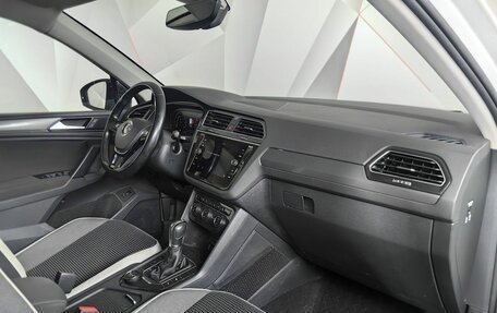 Volkswagen Tiguan II, 2019 год, 2 298 000 рублей, 13 фотография