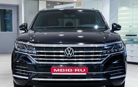 Volkswagen Touareg III, 2021 год, 7 500 000 рублей, 2 фотография