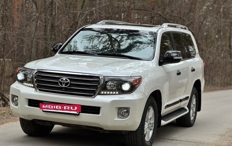 Toyota Land Cruiser 200, 2014 год, 4 390 000 рублей, 2 фотография