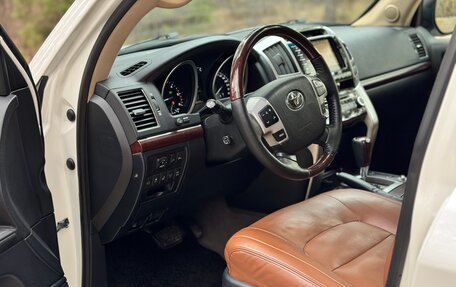 Toyota Land Cruiser 200, 2014 год, 4 390 000 рублей, 7 фотография