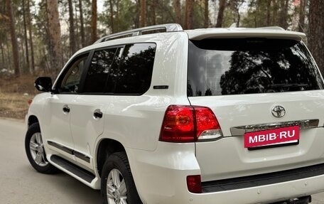 Toyota Land Cruiser 200, 2014 год, 4 390 000 рублей, 4 фотография